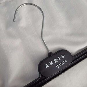 AKRIS Punto Pant Hanger